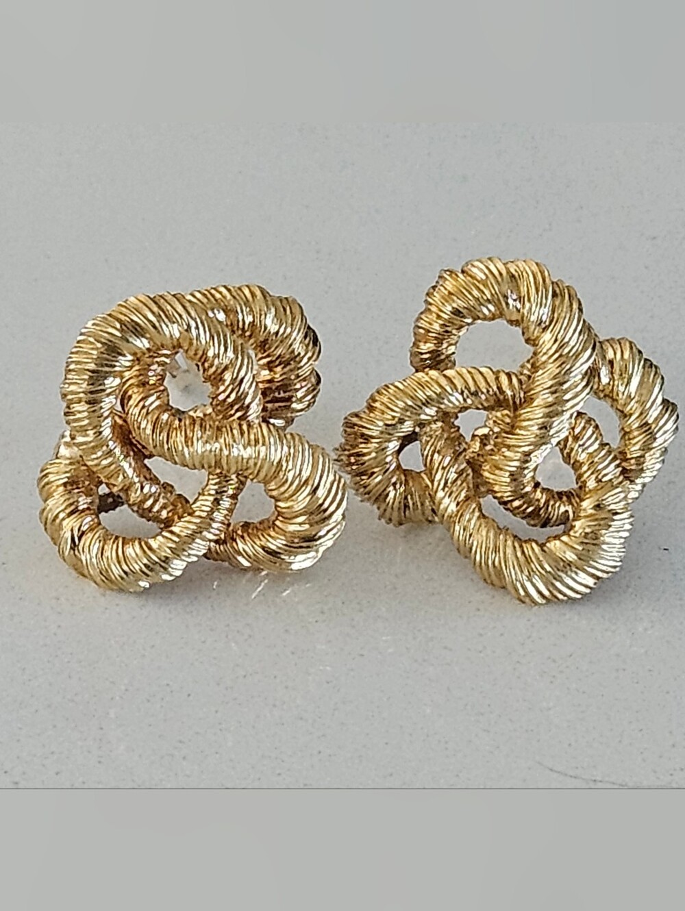 Solid Designer 18k Italian Gold Modernist Twisted Rope Knot Clip Earrings